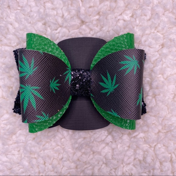 Marijuana Faux Leather Small Glitter Bow - Picture 1 of 8